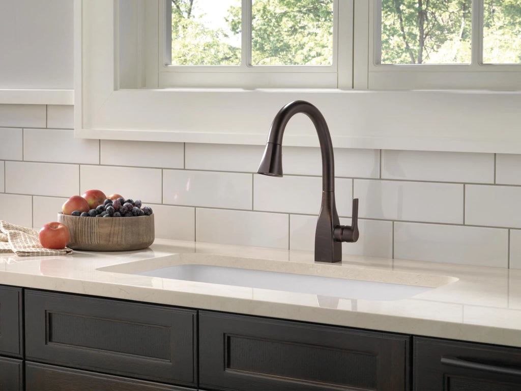 Single Handle Pull-Down Kitchen Faucet N355555