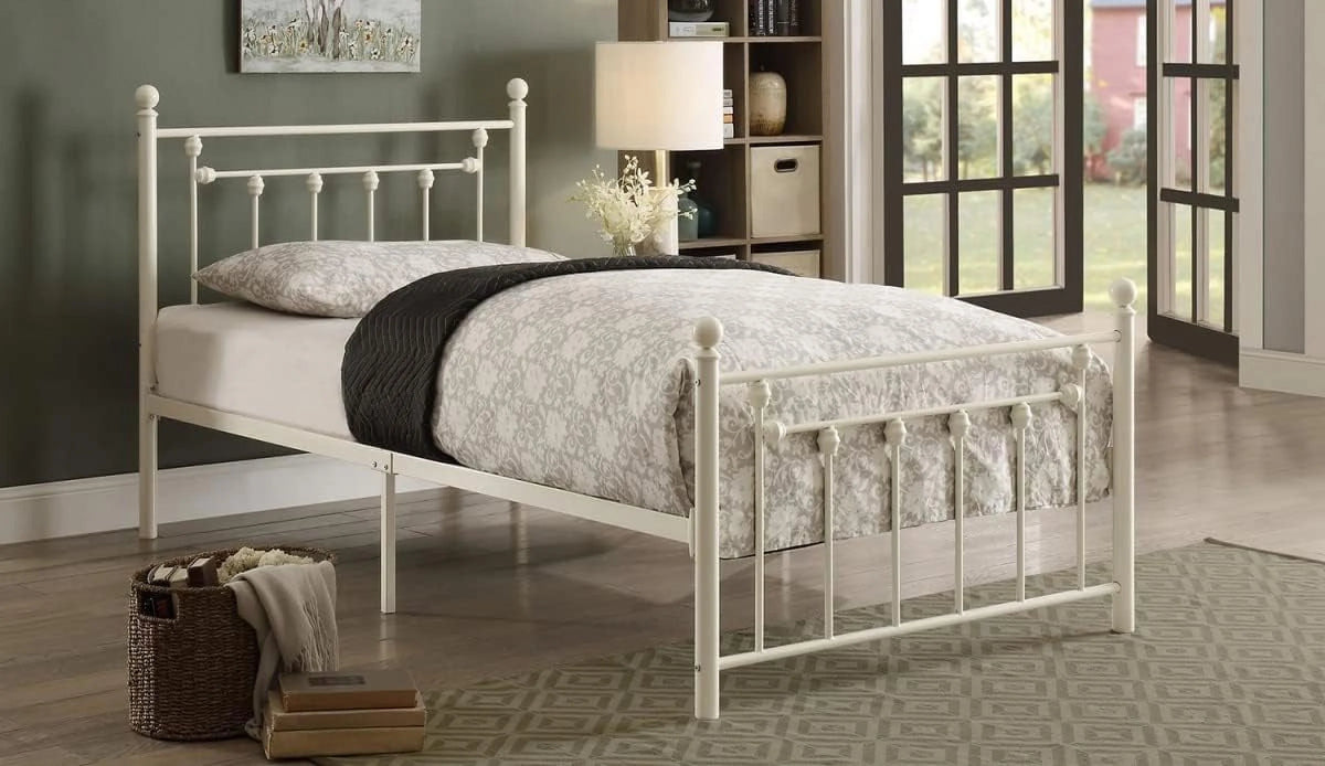 White Metal Platform Bed S29812