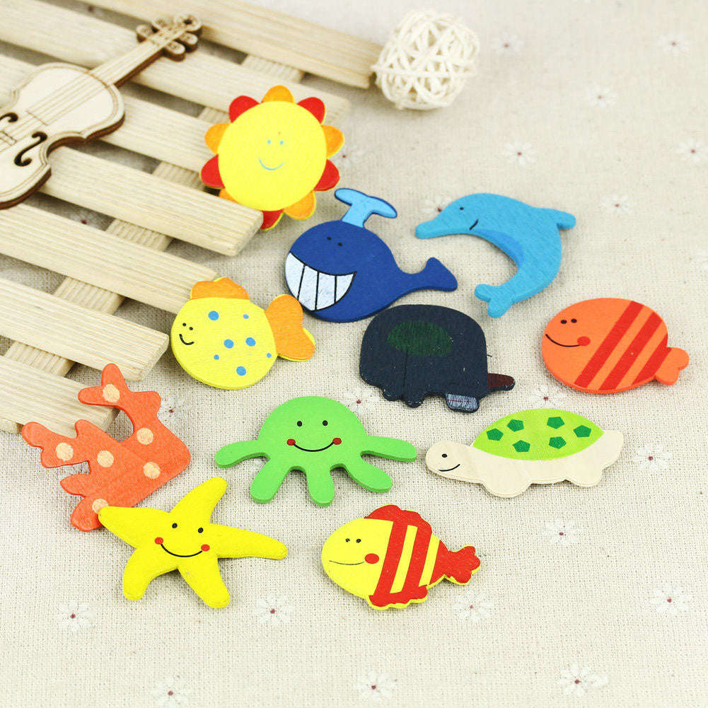12Pcs/Set Wooden Cartoon Fridge Magnet Educational Toys L4450