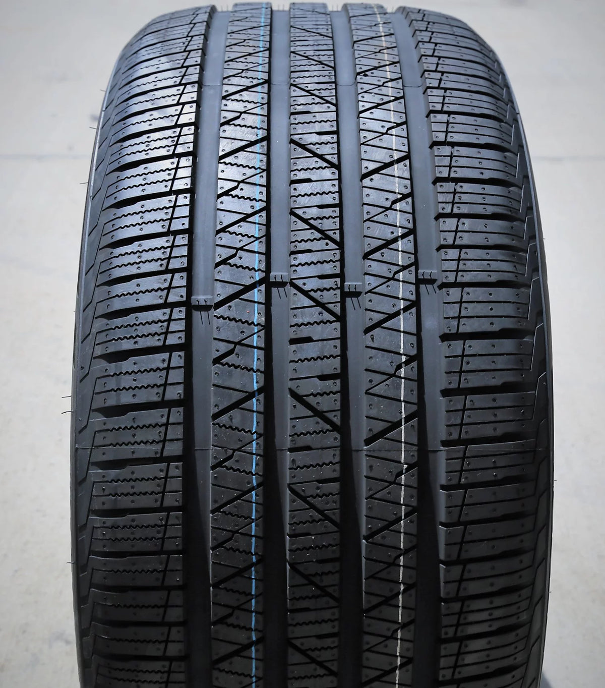 All Season 285/40R22 110H XL SUV/Crossover Tire K881214