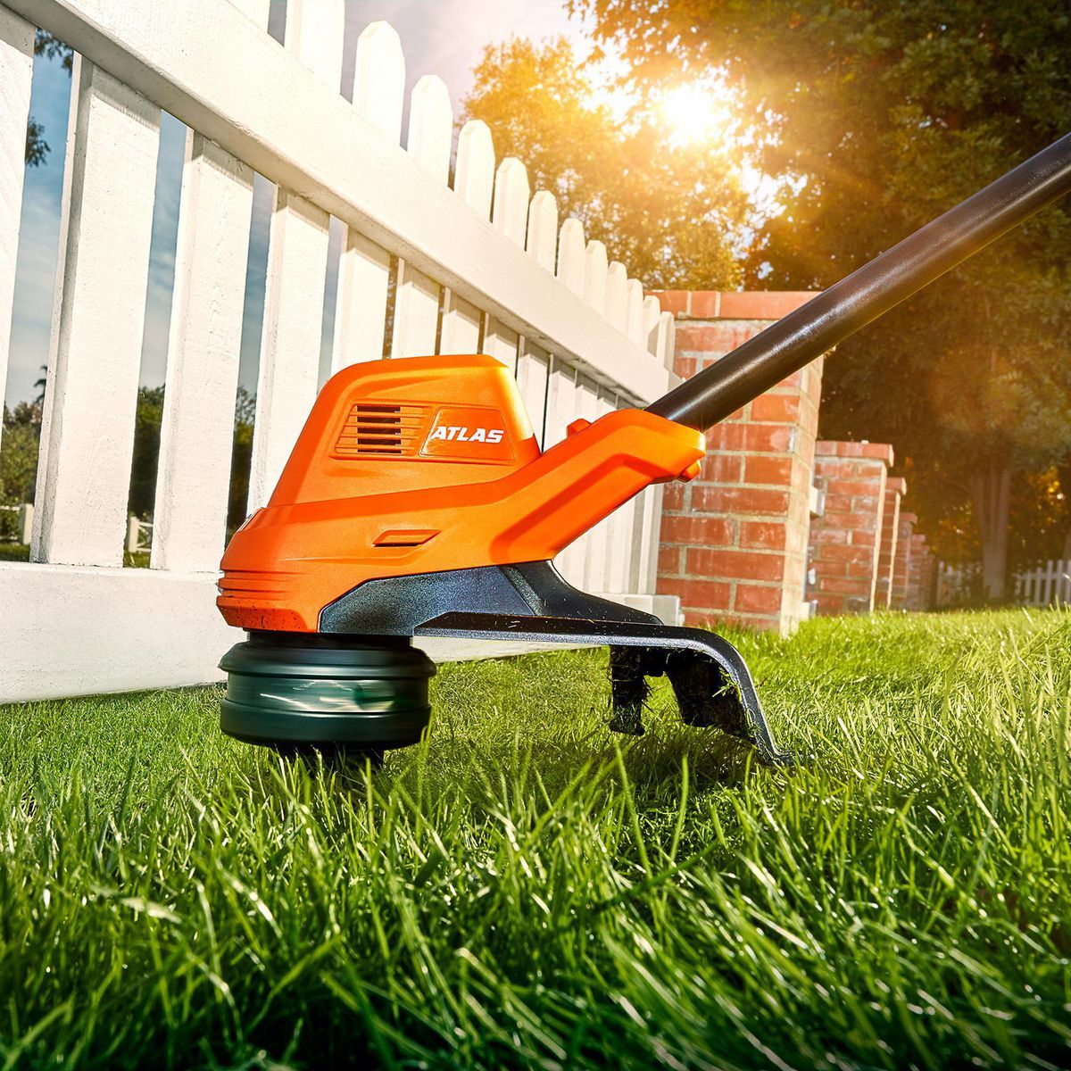 Cordless 15 in. String Trimmer Z83268