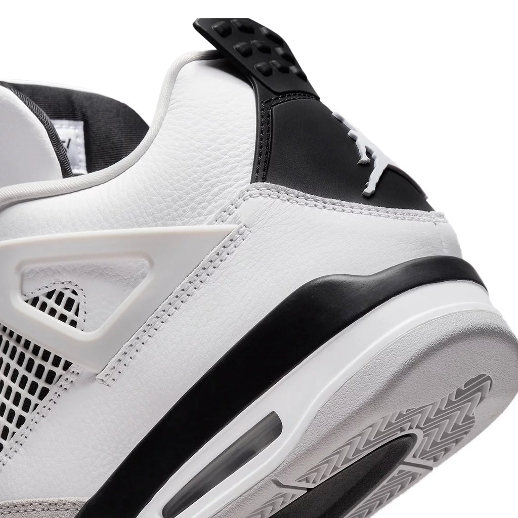 Men's Retro White Black Neutral Grey Sneakers O807