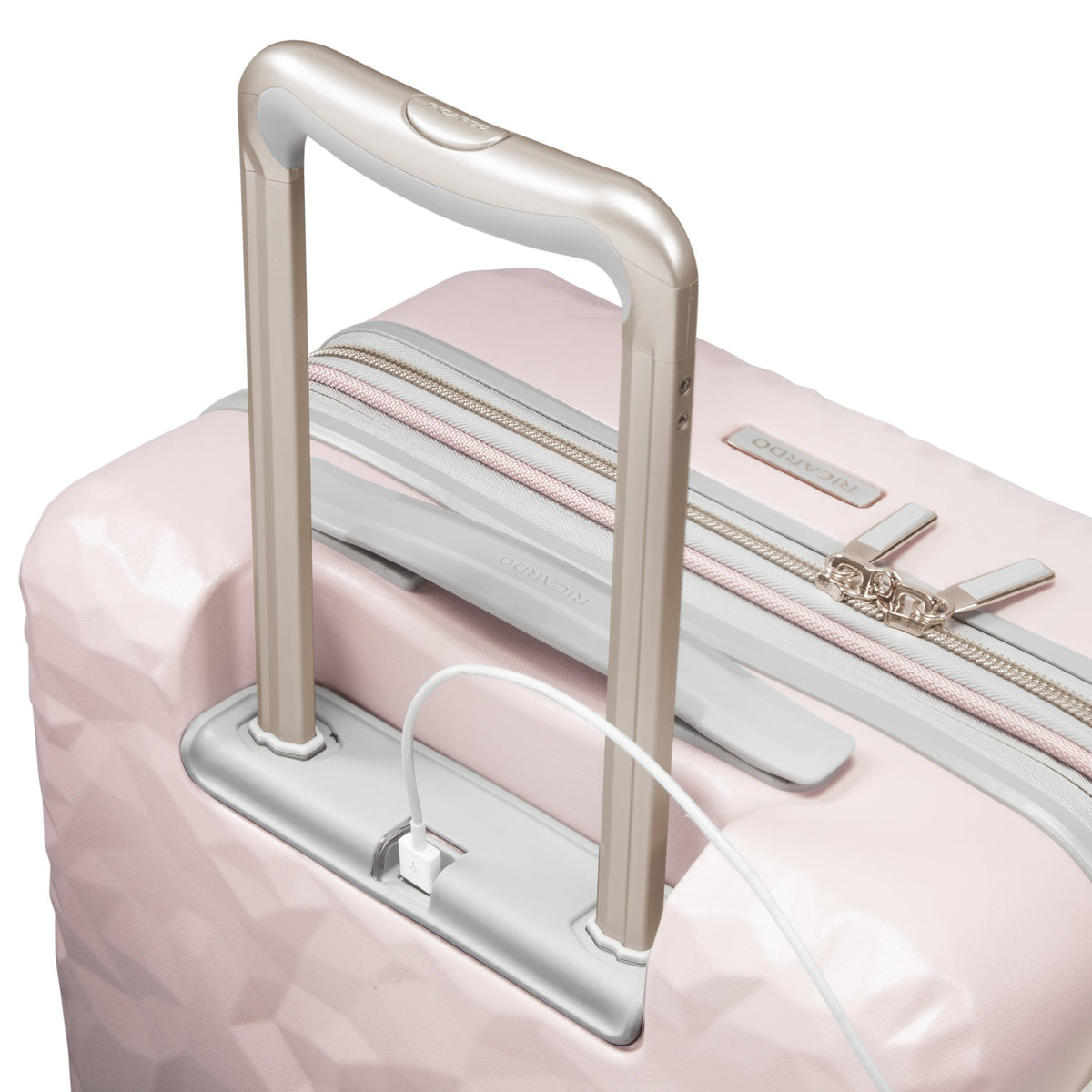 Carry-On V202703