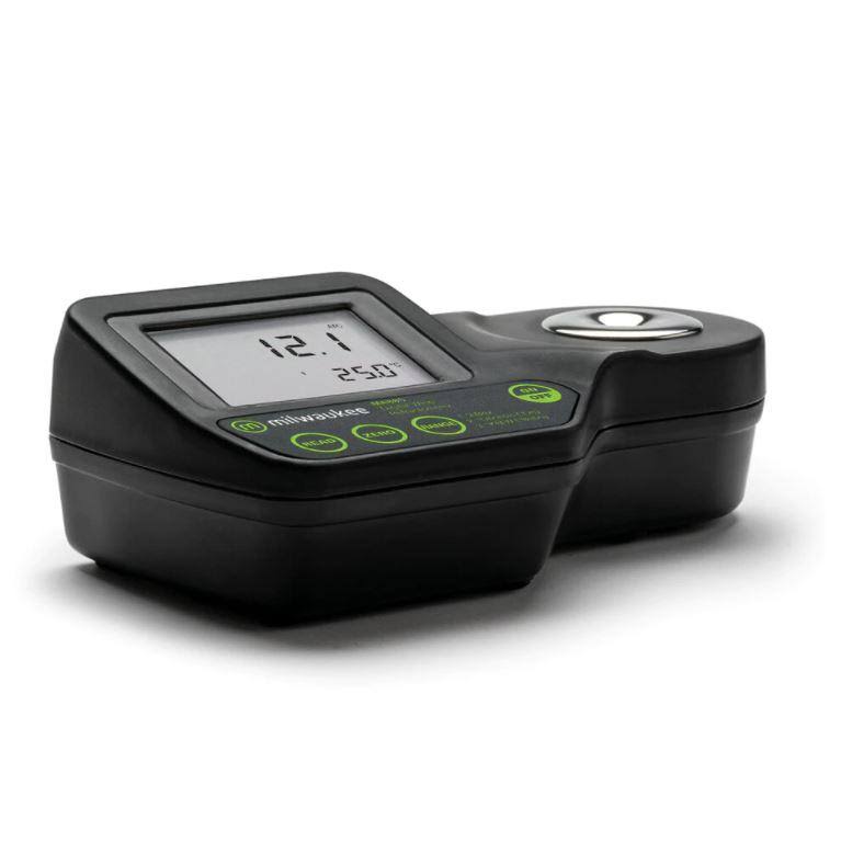 Digital Brix Refractometer with Protective Case H959913